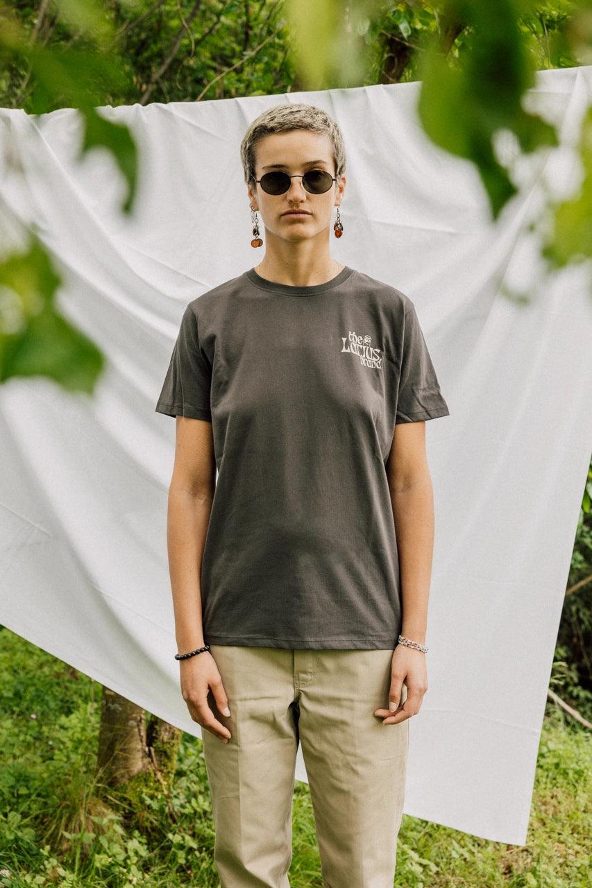 T-Shirt Contaminazione Naturale - Dark Charcoal - The Larius Brand 