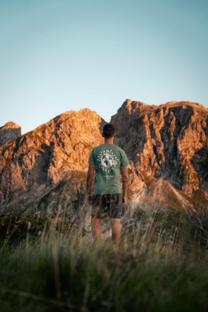 T-Shirt Contaminazione Naturale - Sage Green - The Larius Brand 
